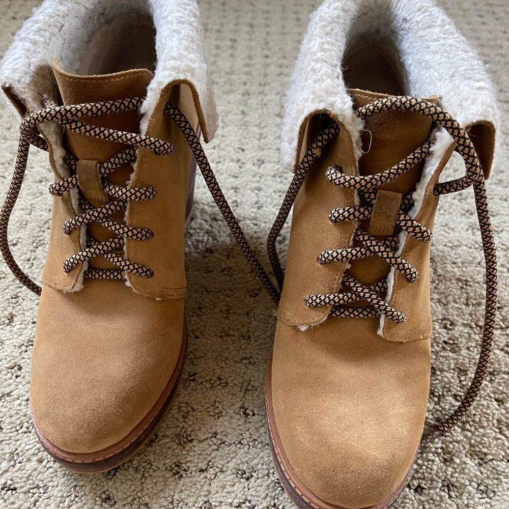 Caslon Sherpa bootie tan/cream